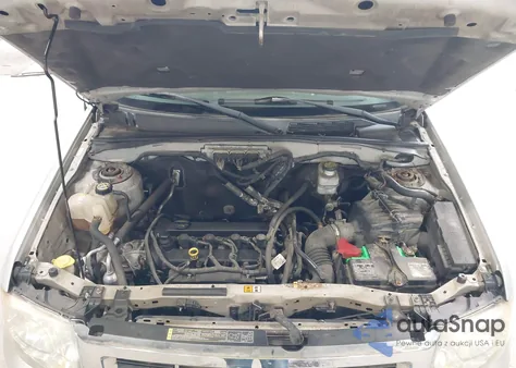 2009 Ford Escape Xlt z USA, uszkodzony, nr VIN 1FMCU03709KA24869